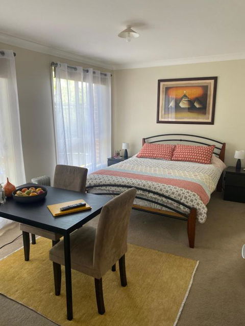 Private Room With Ensuite And Parking Close To Wollongong CBD - Accommodation Directory 0