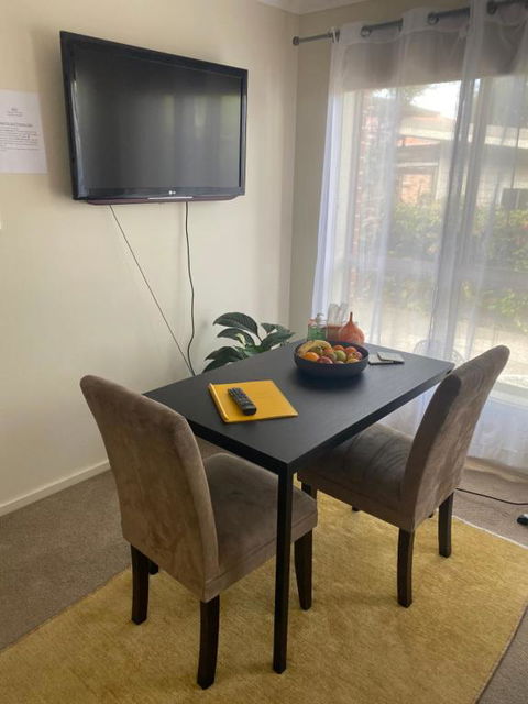 Private Room With Ensuite And Parking Close To Wollongong CBD - Accommodation Directory 1