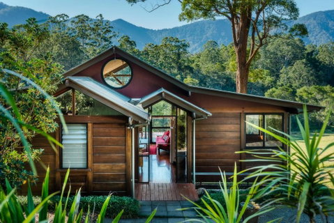 Promised Land Retreat - Accommodation Directory 0