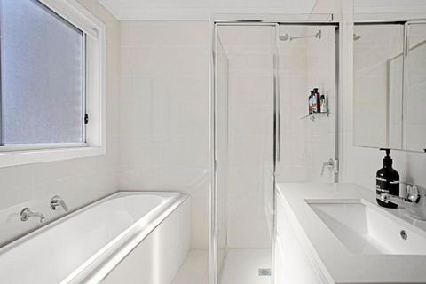 Pur Purr Shores - Accommodation Directory 1