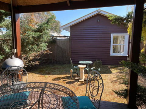 R&R Blue Diamond Luxury Studio Maryborough, Vic - Accommodation Directory 0