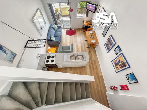 Razorback 3 - Accommodation Directory 0