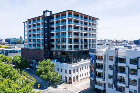 R Hotel Geelong - Accommodation Directory 0