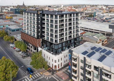 R Hotel Geelong - Accommodation Directory 2
