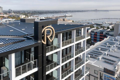 R Hotel Geelong - Accommodation Directory 1