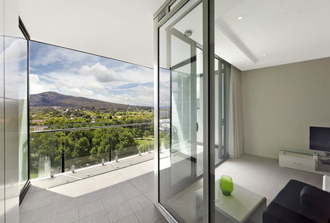 Astra Apartments Canberra - Manhattan - Accommodation Directory 3