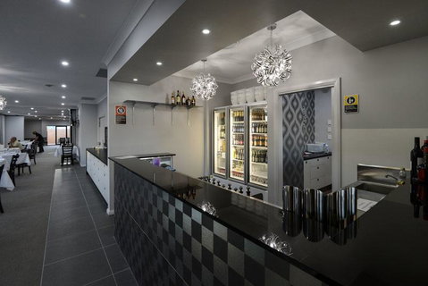 Astro Dish Motor Inn - Accommodation Directory 2