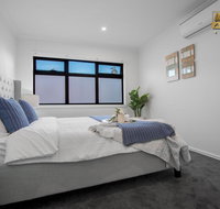AU.JOY 3 Bed Townhouse Burwood 3 - Accommodation Directory
