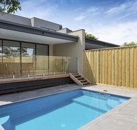 AZURE - ROSEBUD - Accommodation Directory