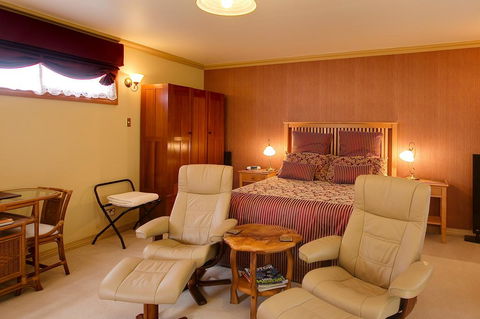 B & B At Winterbrook - Accommodation Directory 1