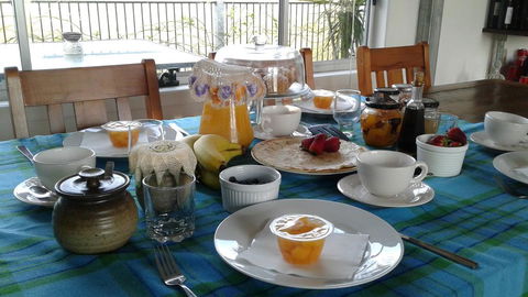 B&B Squeakygate Retreat - Accommodation Directory 3