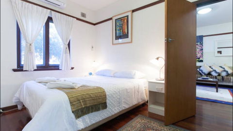 B4 Apartment Close To City, UWA, Nedlands & Swan River - Accommodation Directory 1