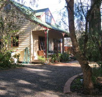 Ballarat cottages incorporating yarrowee cottage and Admirals cottage - Accommodation Directory
