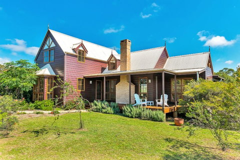 Ballaview - Accommodation Directory 1