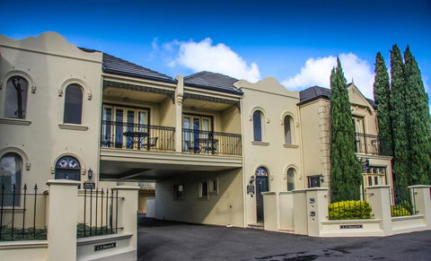 Banyan Place - Accommodation Directory 0