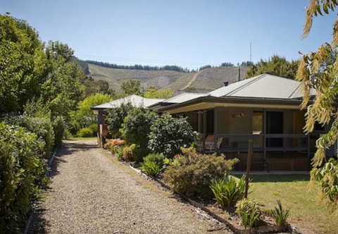 Banyandah - Accommodation Directory 1