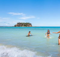 Barlings Beach Holiday Park - Accommodation Directory