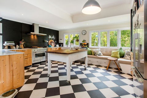 BARRIMA - SOMERS BEACH - Accommodation Directory 3