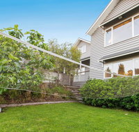 BAY VIEWS ON MANNA - DROMANA - Accommodation Directory