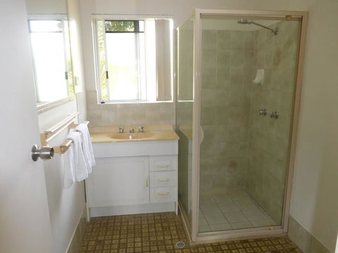 Bayshores Apartment Hervey Bay - Accommodation Directory 3