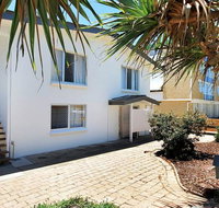 Beachcomber Unit 4- Beachside Unit - - Accommodation Directory