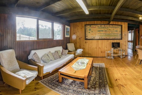 Beachouse - Accommodation Directory 0