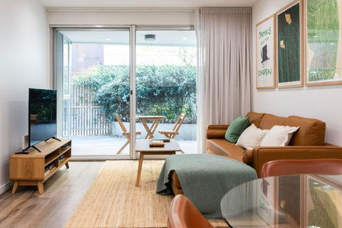Richmond Retreat With Courtyard Parking - Accommodation Directory 3