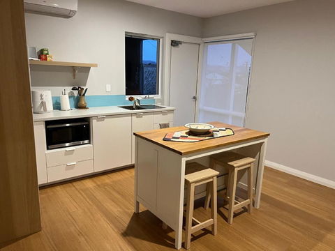 River Studio - Idyllic Location - Accommodation Directory 2