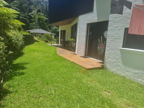 RESIDENTIAL 4 BEDROOM House - Accommodation Directory 2