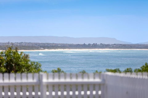 Reflections Norah Head Lighthouse Cottages - Accommodation Directory 0
