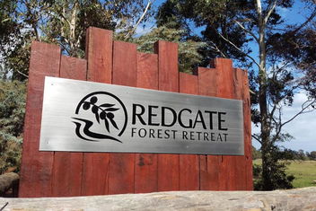 Redgate Forest Retreat with Accommodation Directory