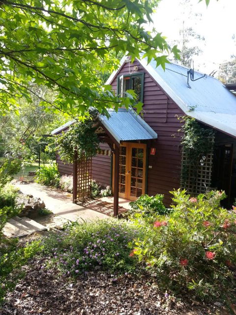 Redgum Hill Country Retreat - Accommodation Directory 0