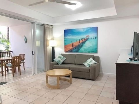 REEF RETREAT APARTMENTS PALM COVE Unit 12 - Accommodation Directory 1