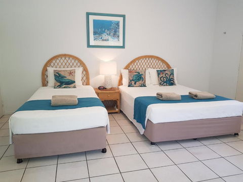 Reef Suite - Accommodation Directory 2