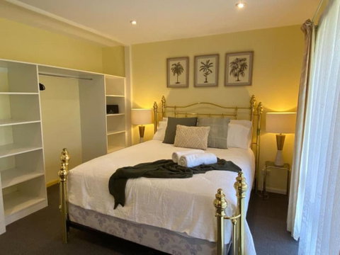 Reel & Relax: 3BR Beach House - Fish, Swim, Surf - Accommodation Directory 2