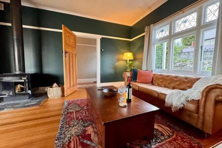 Renovated Cottage Near Cataract Gorge Launceston - Accommodation Directory 0