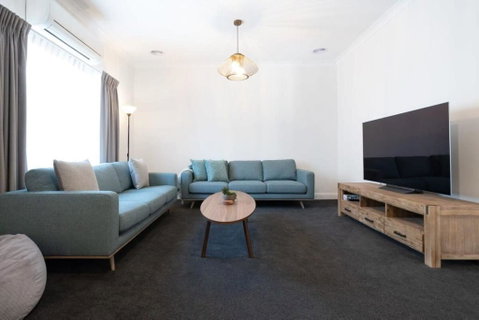 Renovated Delight In Invermay - Accommodation Directory 0