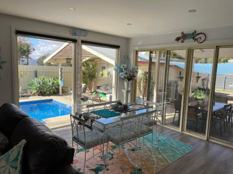 Resort On Morgan With Beautiful Private Pool, Pet Friendly - Accommodation Directory 2