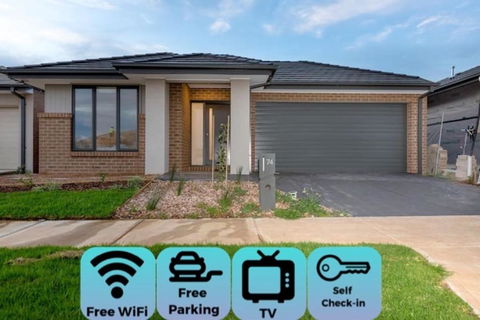 ResortStyle 4BR House With Parking - Accommodation Directory 0