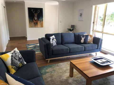 Right In Bright - Accommodation Directory 0