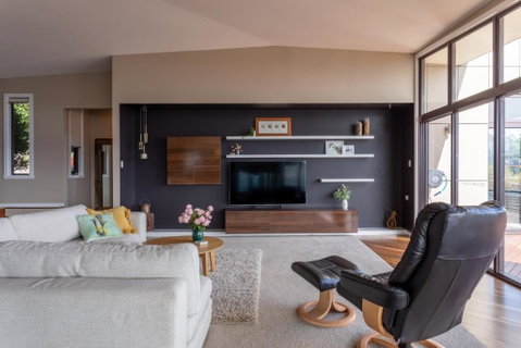 River Haven Serene Spacious With River Views - Accommodation Directory 2