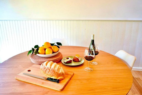 River Lea Cottage - Accommodation Directory 2