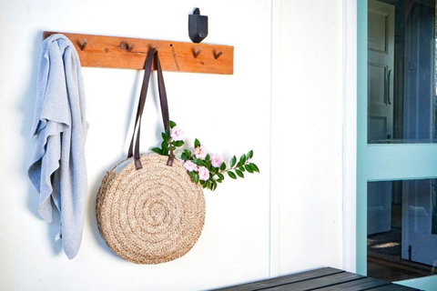 River Lea Cottage - Accommodation Directory 3