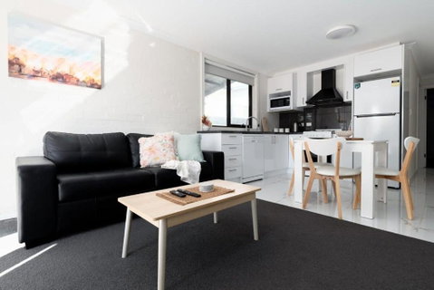 Riverside Gem With Parking And WiFi - Accommodation Directory 0