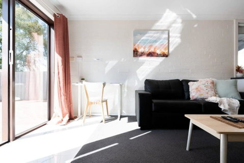 Riverside Gem With Parking And WiFi - Accommodation Directory 1