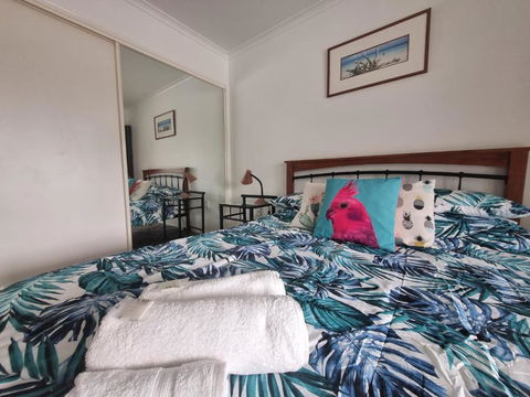 Residential Two-bedroom Unit On The Strand, Self-check In, Wi-fi - Accommodation Directory 2