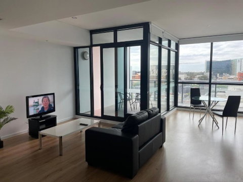 RNR On Franklin - Accommodation Directory 2