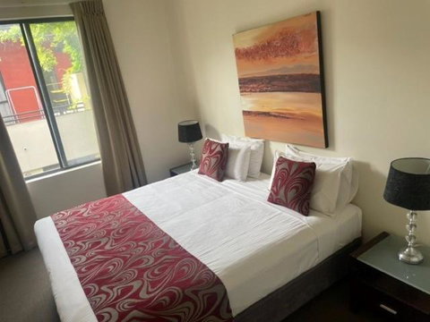 RNR Sturt Holiday Home - Accommodation Directory 3