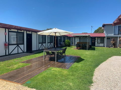 Robe Nampara Cottages - Accommodation Directory 0