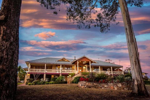 Robyn\'s Nest Lakeside Resort - Accommodation Directory 0
